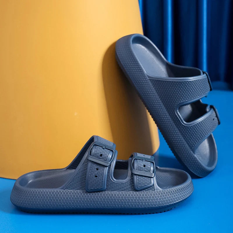 The Levurs - Sandals